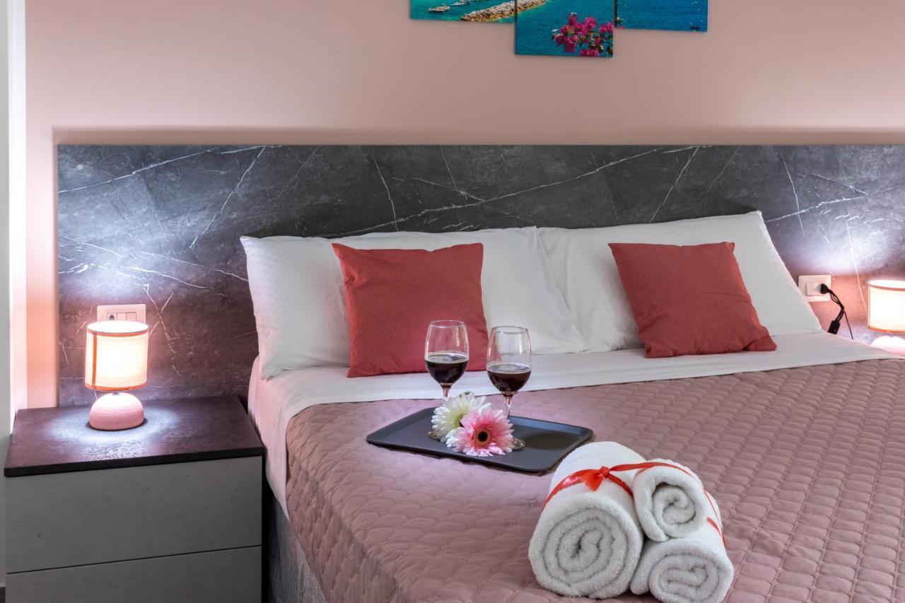 Partenope Guest House Napoli Eksteriør billede